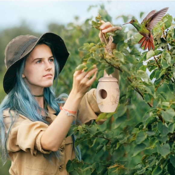 Wooden Hummingbird House for Outside Nesting - Picture 7 of 10
